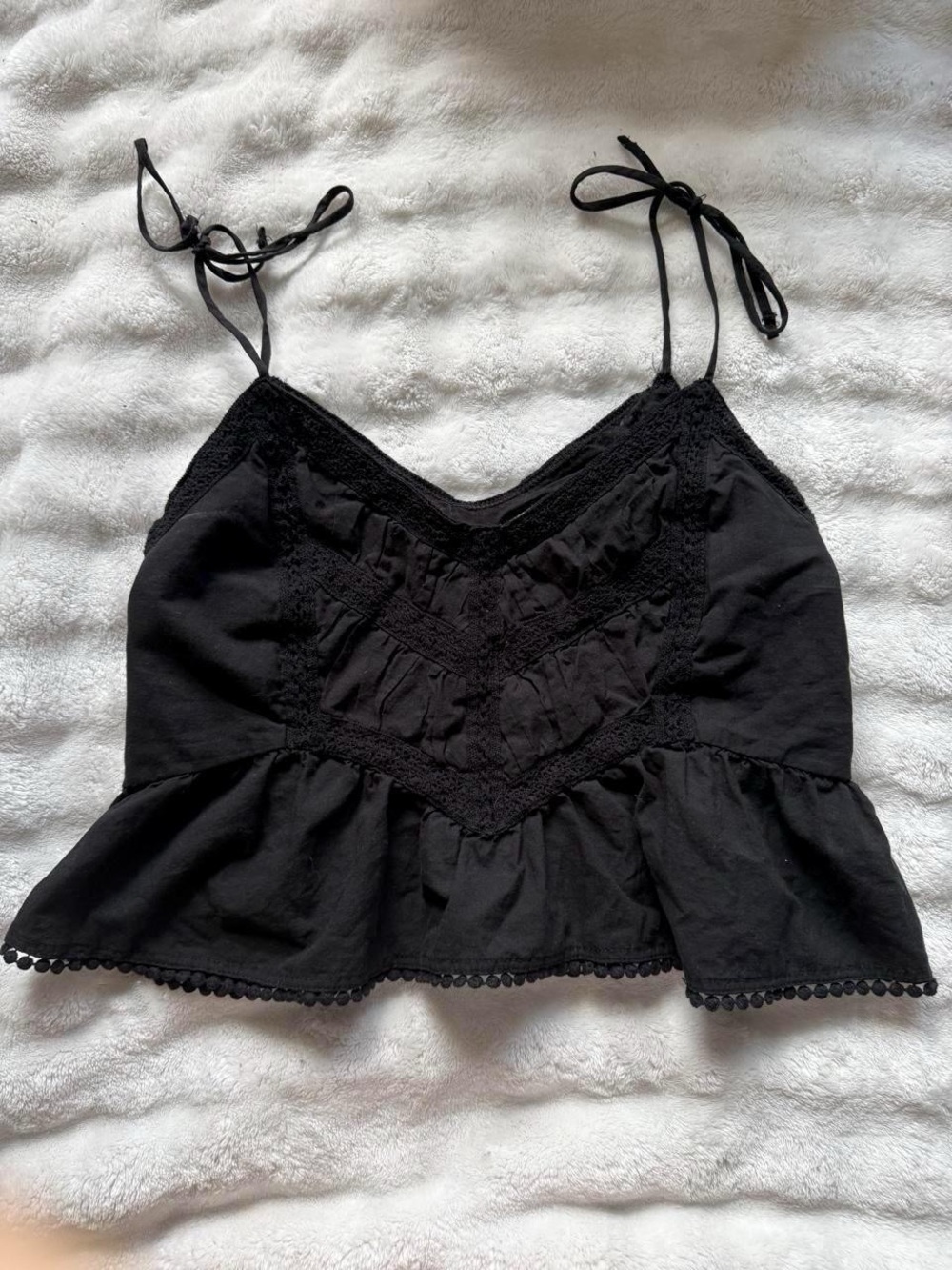 No Boundaries Black Lace-Trim Tie-Strap Peplum Cami Top